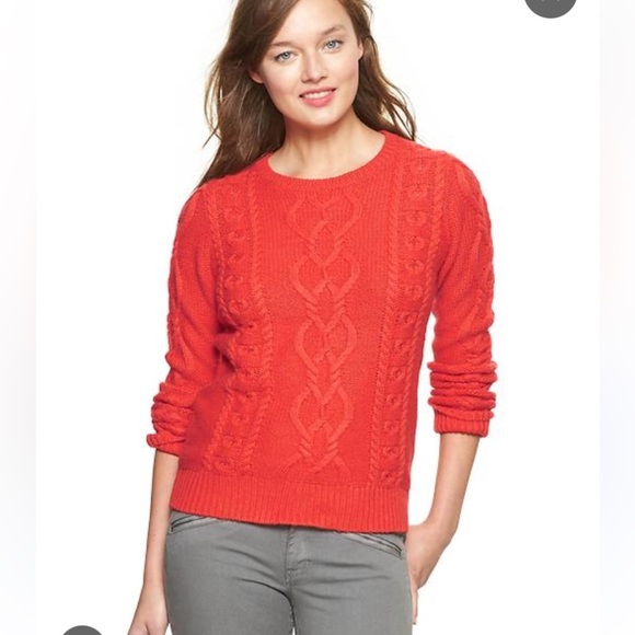 Gap Women’s Cable Pullover Crew Neck Sweater Size L Poster Red Chunky Winter - Picture 1 of 12